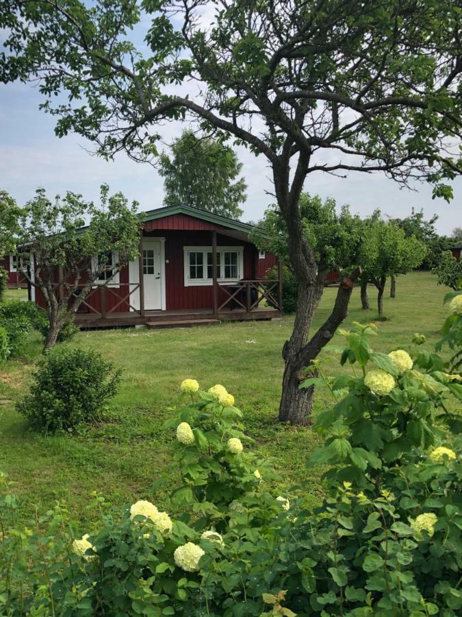 Maelarhusen Semesterby Oesterlen - Stugor & Gardssviter Sandby Exterior foto
