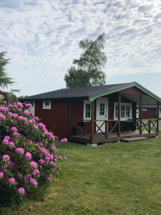 Maelarhusen Semesterby Oesterlen - Stugor & Gardssviter Sandby Exterior foto